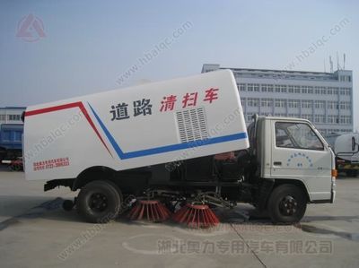 專業(yè)環(huán)衛(wèi)，高效潔凈——湖北奧力專用汽車掃路車產品信息解析